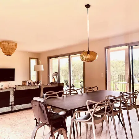 De Standing Avec Vue Montagne, Proche De Porto-vecchio Villa *