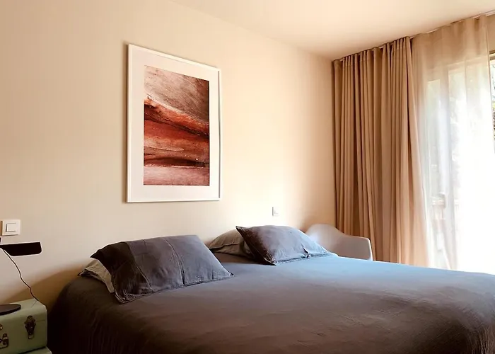 Villa De Standing Avec Vue Montagne, Proche De Porto-vecchio *