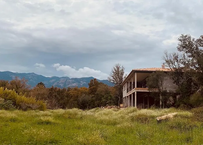 De Standing Avec Vue Montagne, Proche De Porto-vecchio *