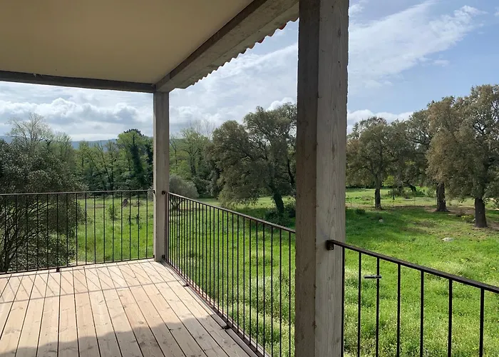 De Standing Avec Vue Montagne, Proche De Porto-vecchio Villa *