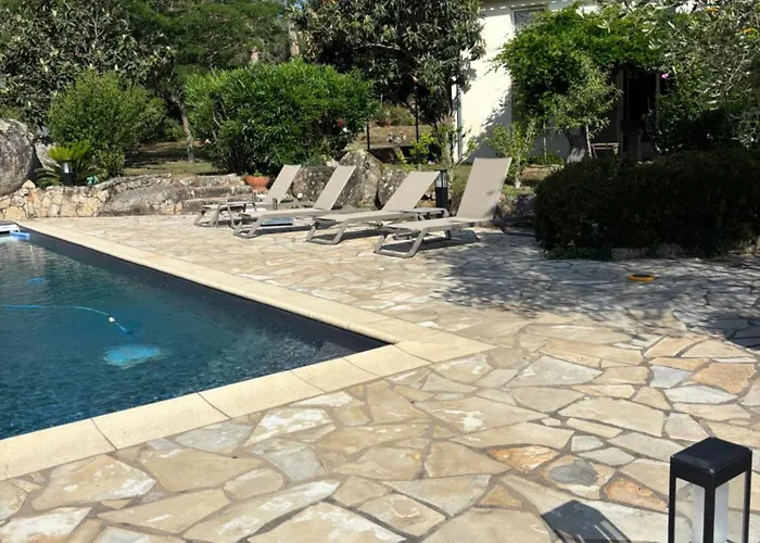 De Standing Avec Vue Montagne, Proche De Porto-vecchio Villa *